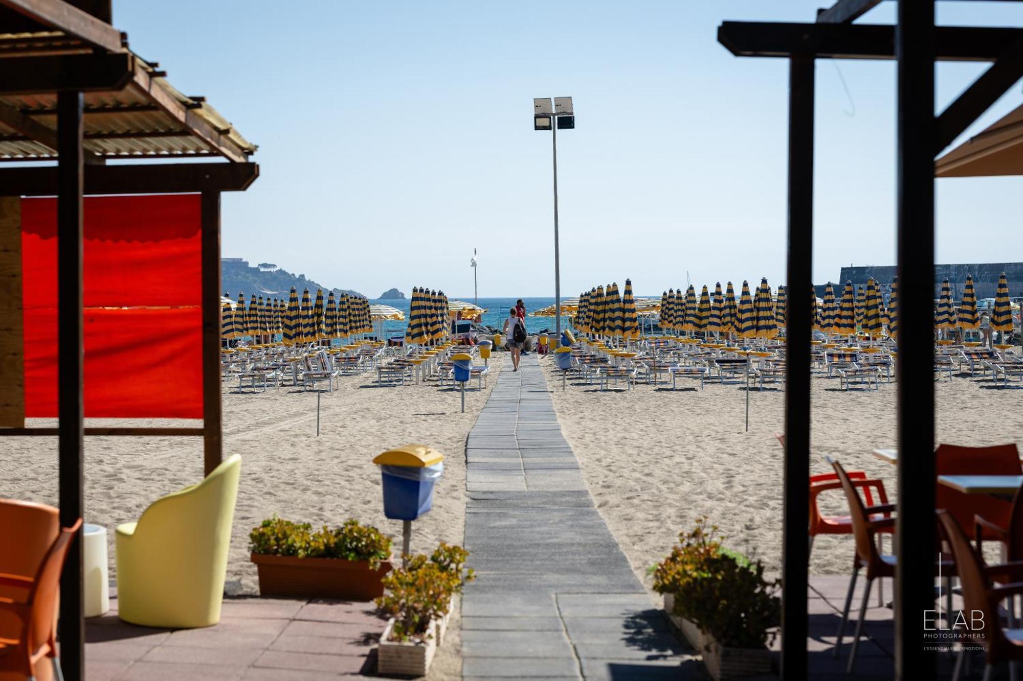 Hotel Sabbie D'Oro Giardini-Naxos Exterior foto