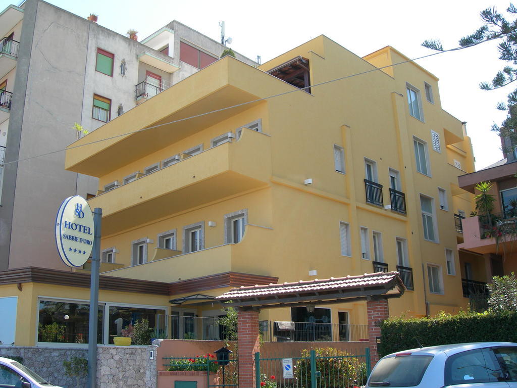 Hotel Sabbie D'Oro Giardini-Naxos Exterior foto